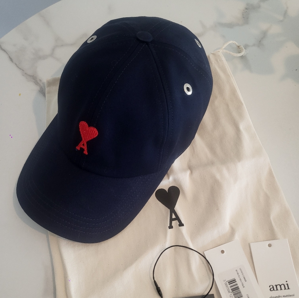 Ami Navy Blue Cap
